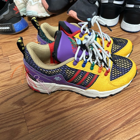 Multicolor Men's Sneakers - Yellow & Purple Athletic Style - Picture 3 of 6
